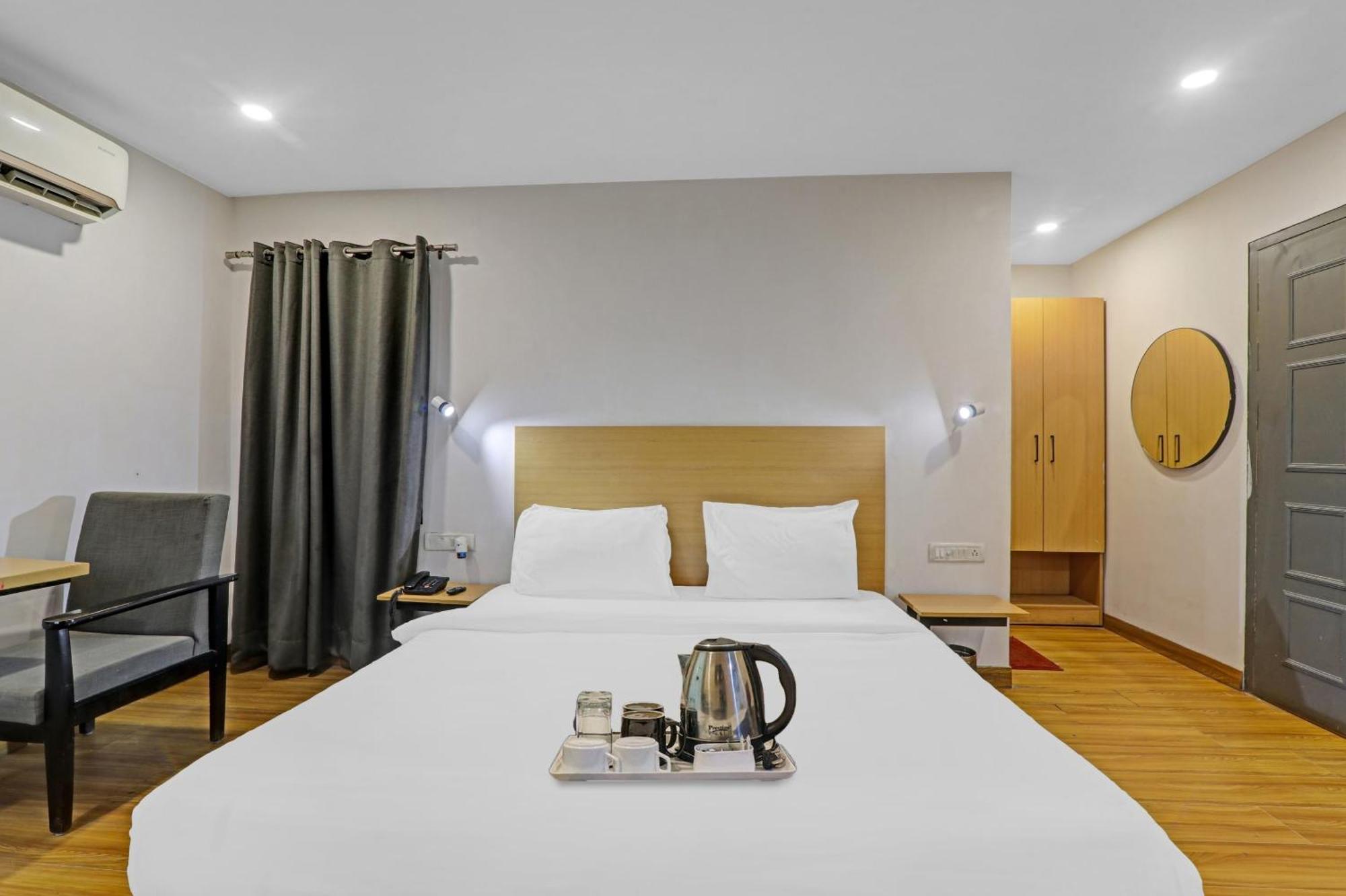 Townhouse The Shubham Hotel Bijnaur Exterior photo
